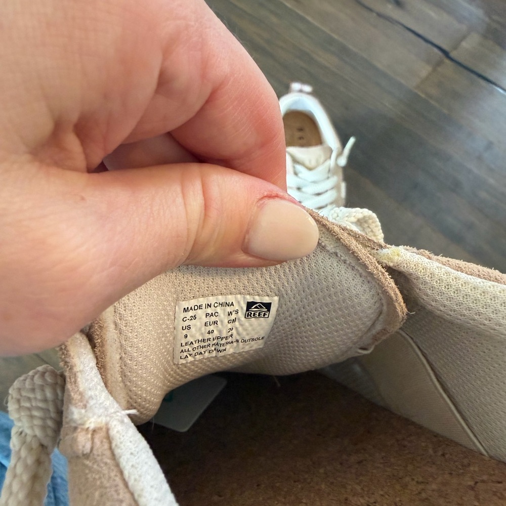 Reef Tan Sneakers with Cream Details - Picture 4 of 4